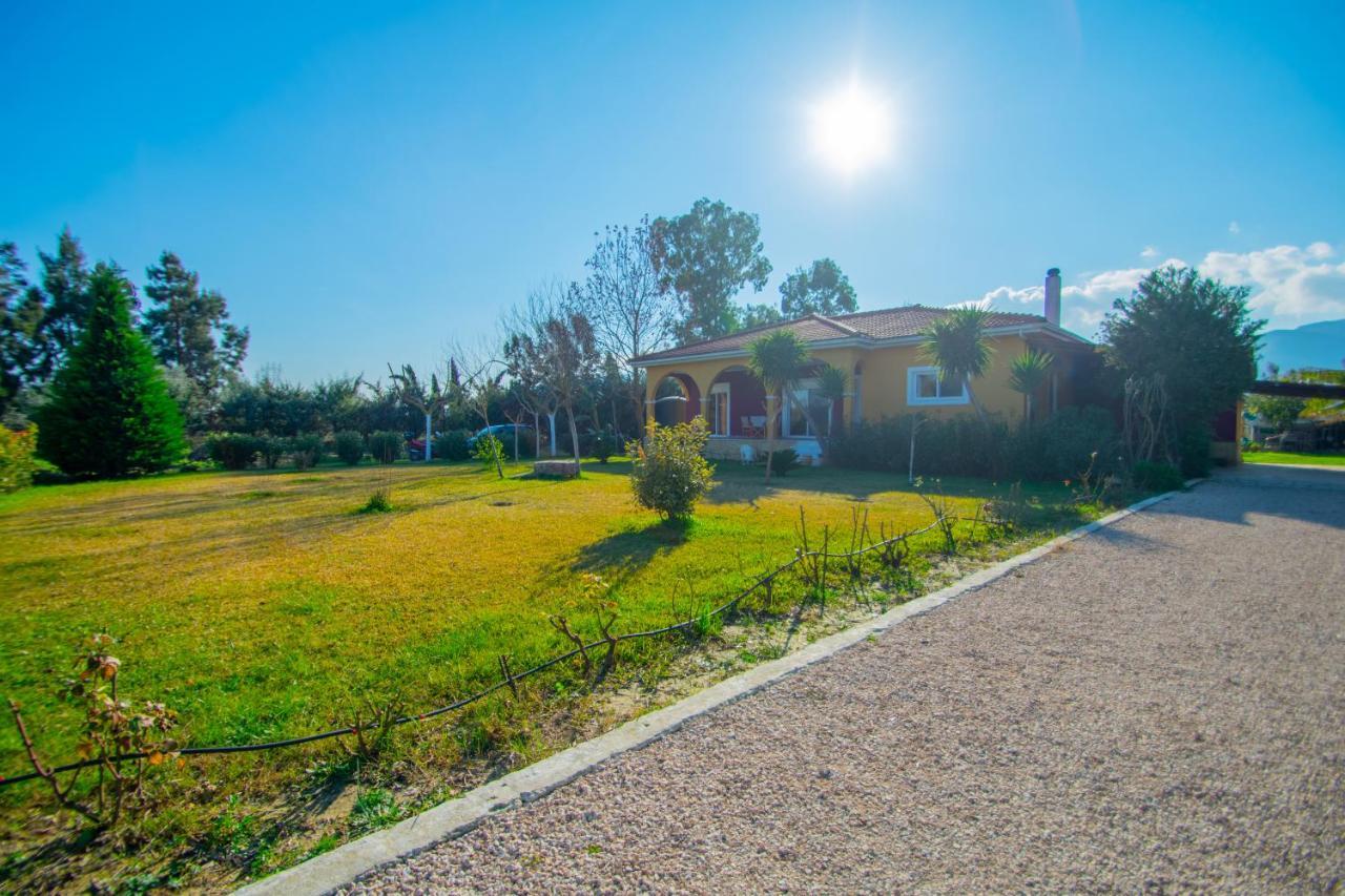 Loukas Farm House Áyios Kírikos Exterior foto